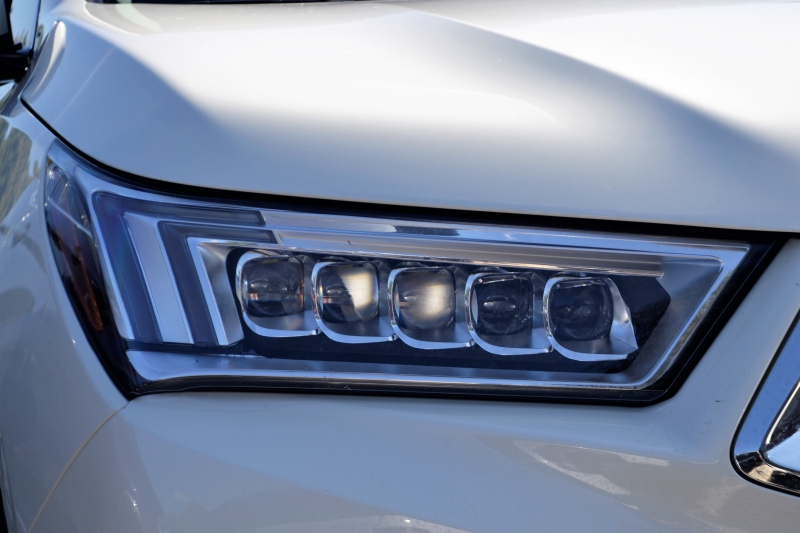 concession-VALDEROURE-min_acura-headlamp-2834131